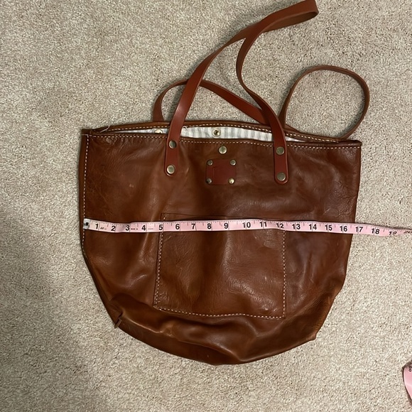 Hand crafted large leather tote - Picture 8 of 10